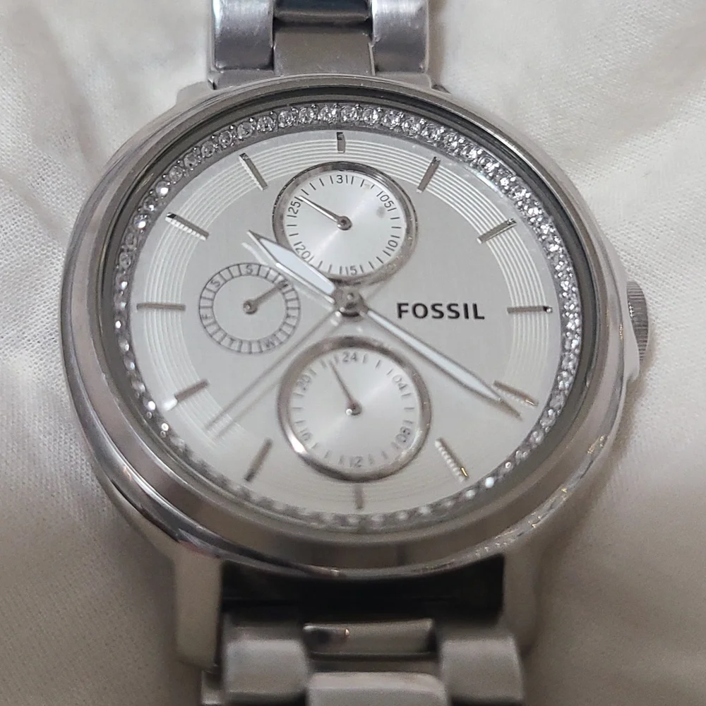 Fossil Watch - Picture 2 of 5